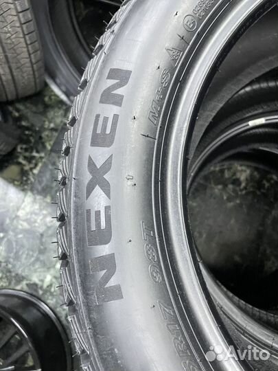 Nexen Winguard Ice Plus 215/55 R17 98T