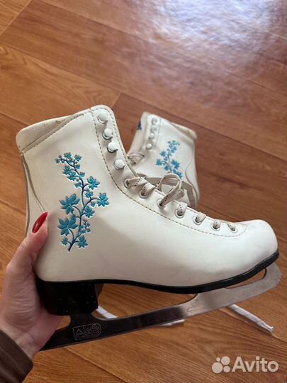 Коньки caprice фигурные