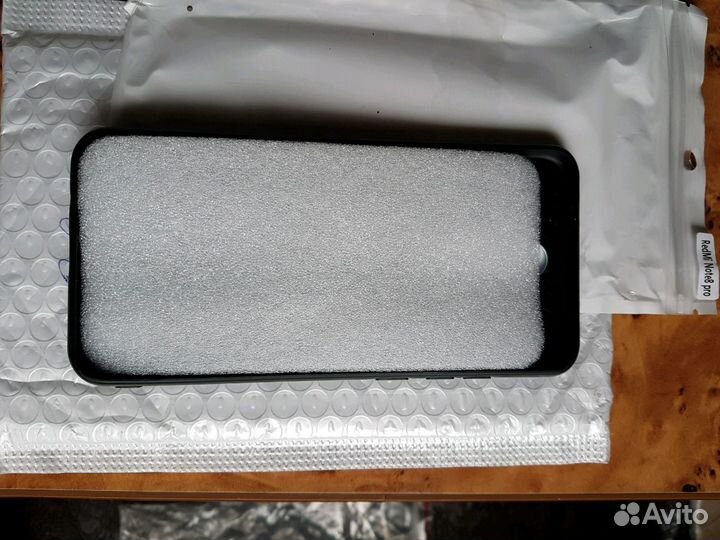 Чехол на телефон