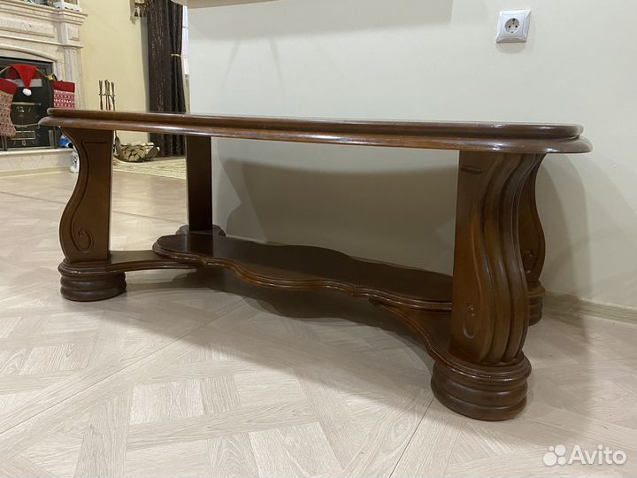 Журнальный столик