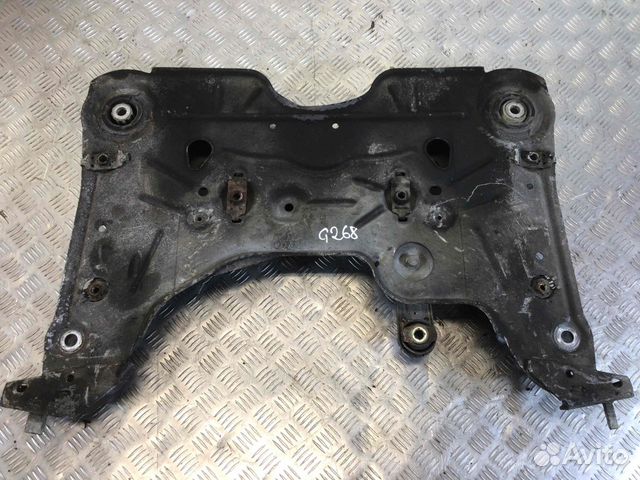 Балка подвески передняя (подрамник) Renault Laguna