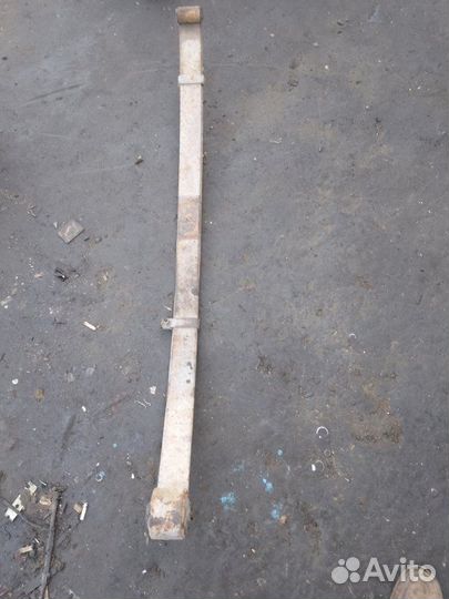 Задняя рессора. Plymouth Voyager минивен 6G72 2000