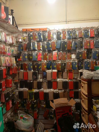 Чехлы на телефоны