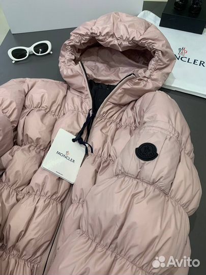 Пуховик женский Moncler Medonte