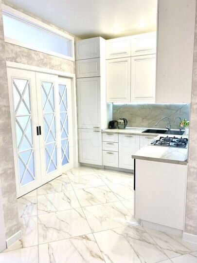 2-к. квартира, 52 м², 4/6 эт.