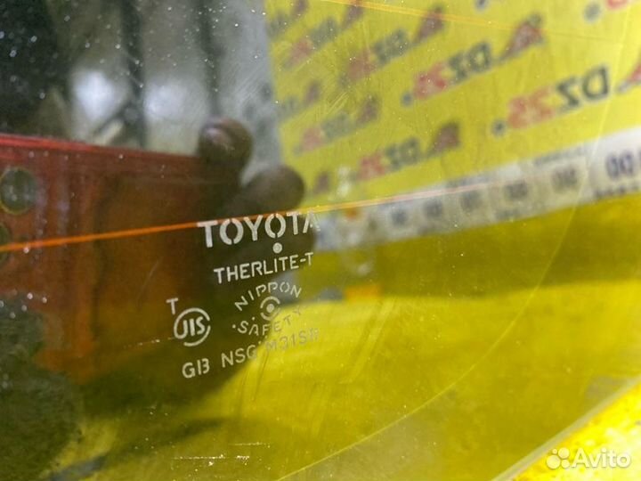 Стекло 5-й двери заднее Toyota Prius ZVW30 145570