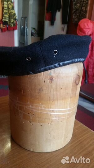 Берет мужской черный, шерстяной. 