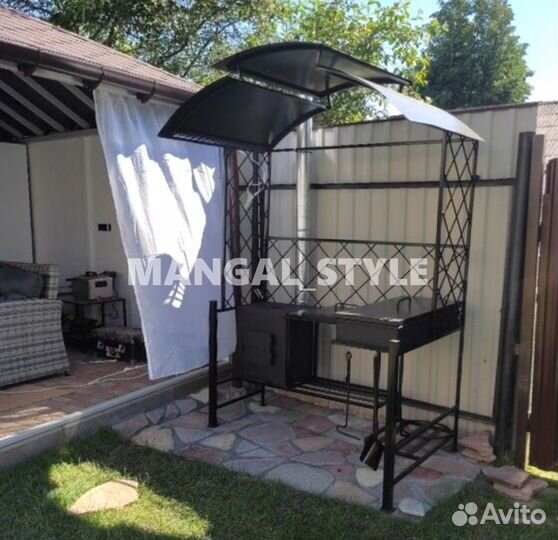 Мангал с крышей