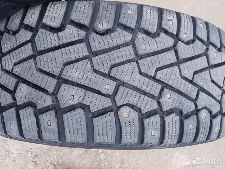 Pirelli Ice Zero 215/65 R16 102