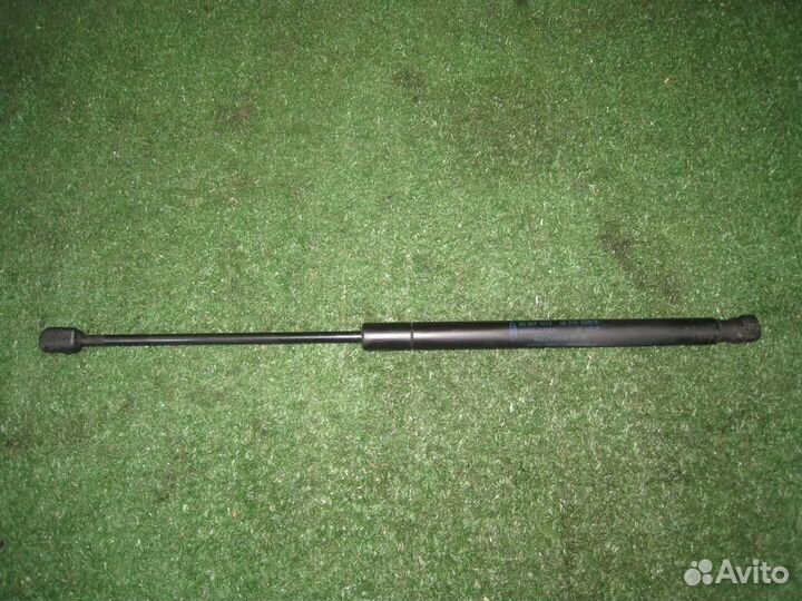 Амортизатор багажника Ford Focus 2 (CB4) 2005