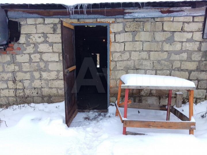 Гараж, > 30 м²