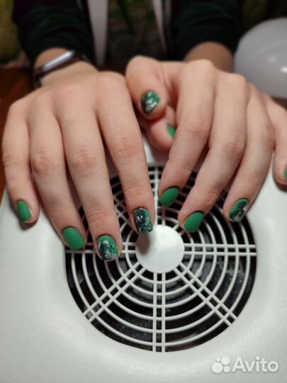 Выездной мастер маникюра