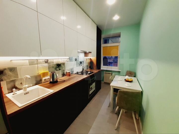 2-к. квартира, 52 м², 2/5 эт.