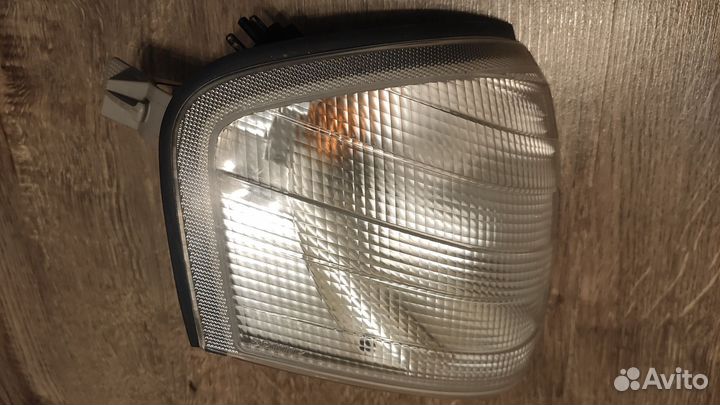 Указатель поворота Mercedes-Benz C-Class W202