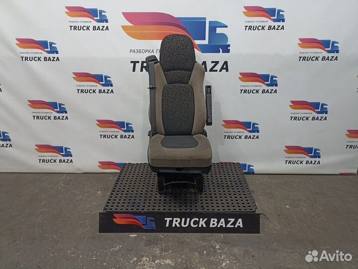 1700020 Сиденье пассажирское механическое