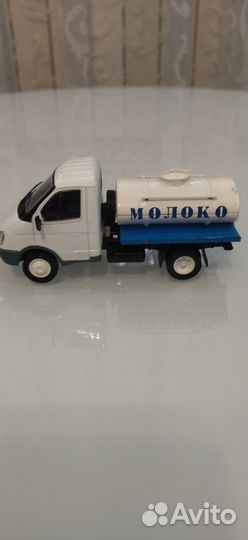 Модель автомобиля газель молоковоз в 43 масштабе