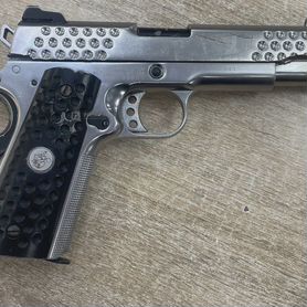 Страйкбольный пистолет Colt 1911