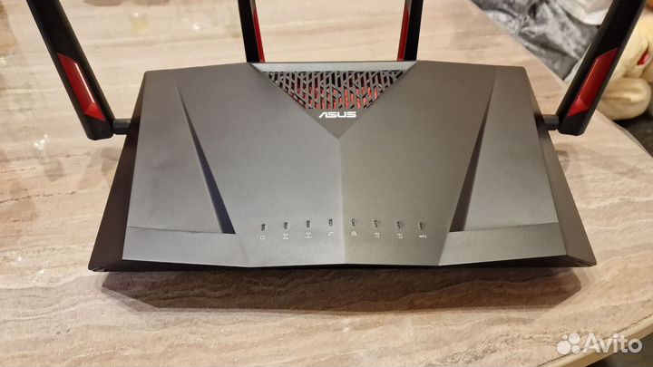 Роутер Asus RT-AC88U, 2.4Ггц, 5Ггц. 8 портов lan