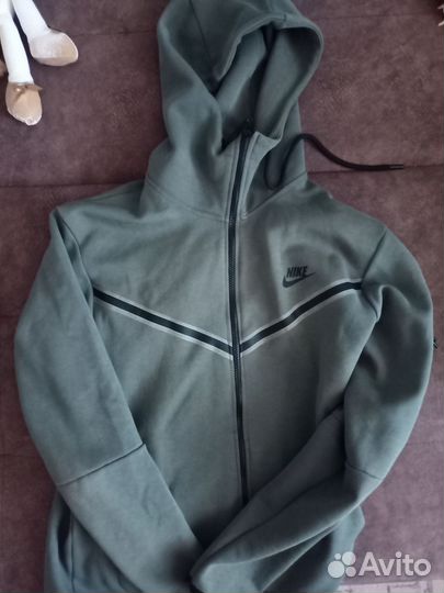 Nike tech fleece