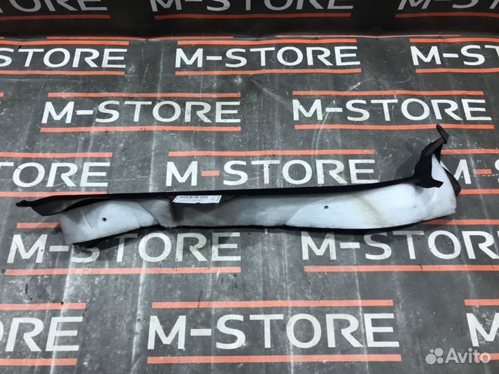 Обшивка салона задняя левая Mercedes-Benz