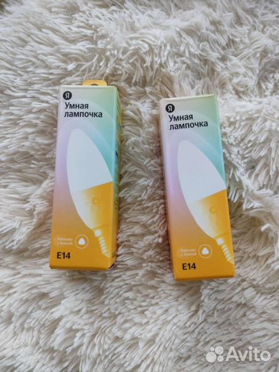 Умная лампочка Яндекс