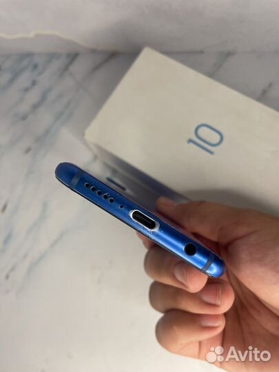 Honor 10 4/64gb