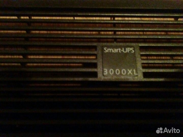 Источник бесперебойного питания 3000кВт APC