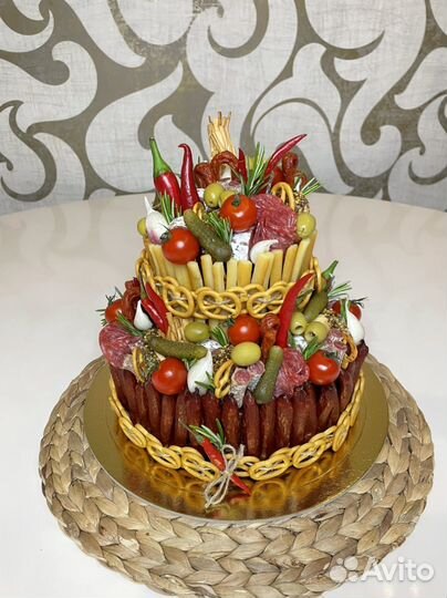 Съедобные букеты для мужчин из раков, колбасы