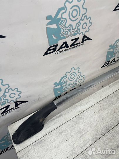 Рейлинг правый Renault Sandero Stepway