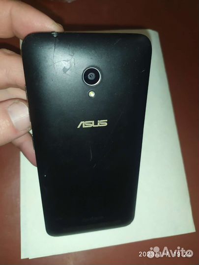 Телефон asus ZC 500TG