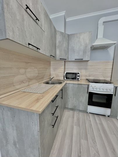 2-к. квартира, 56 м², 14/16 эт.