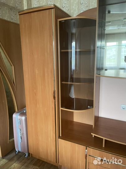 Стенка в зал, Стенка в спальню Стенка в гостиную