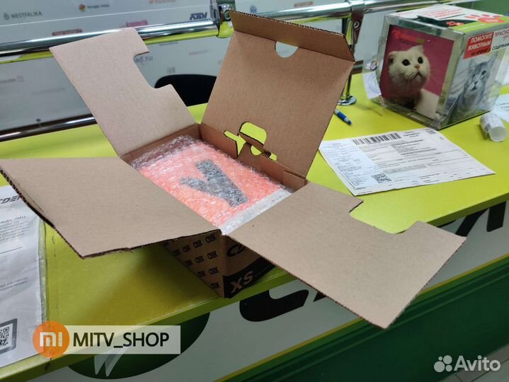 Приставка Xiaomi MI TV Stick 4K (3500 каналов)