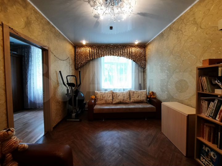 3-к. квартира, 60 м², 1/3 эт.