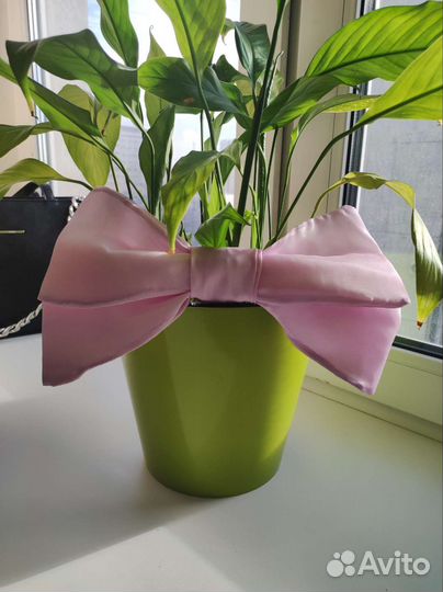 Бант большой на заколке к костюму 