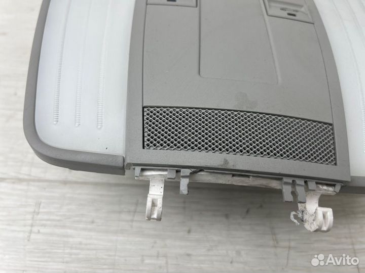 Плафон передний Mercedes Cls W218 642.853 2011