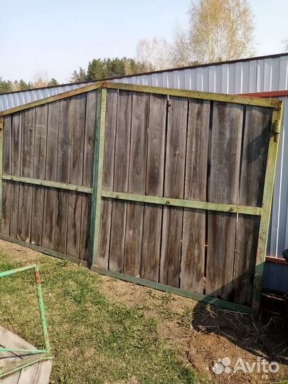 Ворота распашные с шарнирами