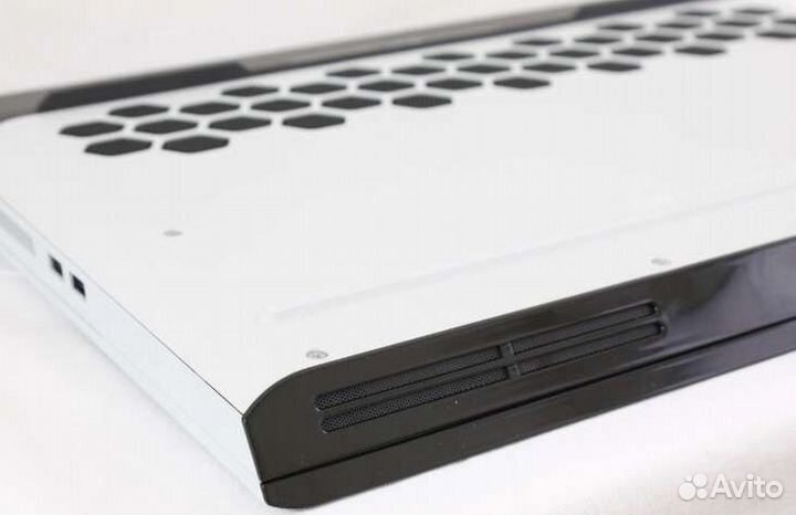 Ноутбук Dell Alienware Area-51M