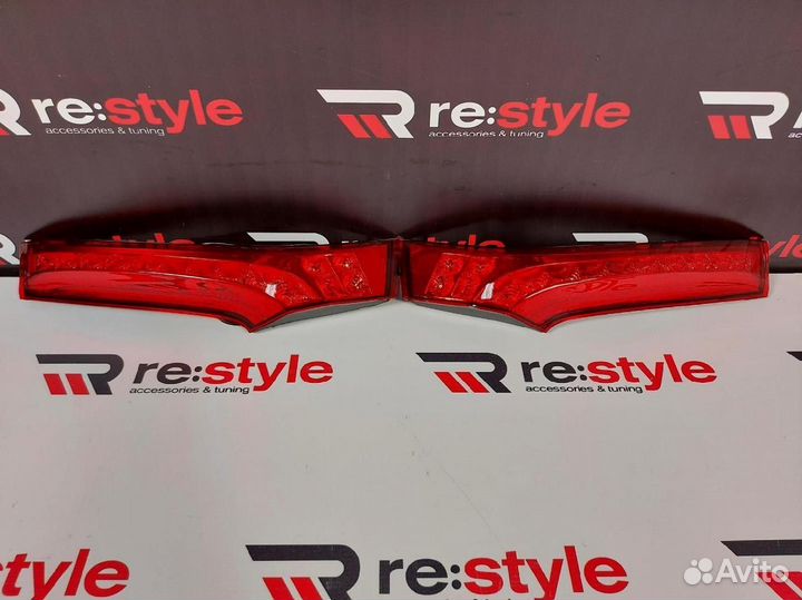 Стопы 5-ой двери Honda Fit с 2014 Led S2392