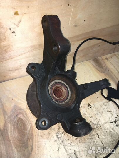 Кулак поворотный правый Geely emgrand