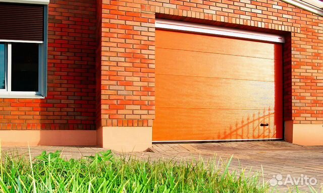 Ворота секционные под ключ