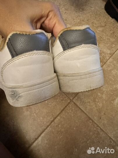 Кроссовки на мальчика 32