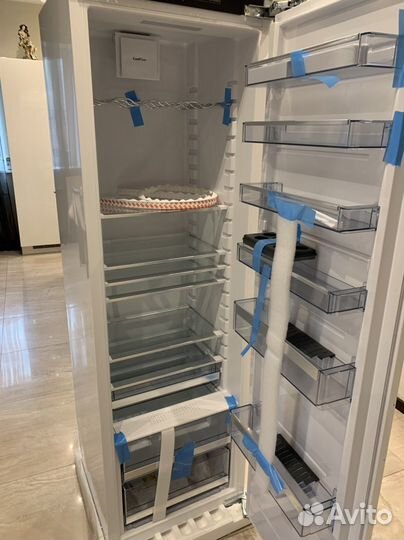 Встроенный новый холодильник Asko R31831I