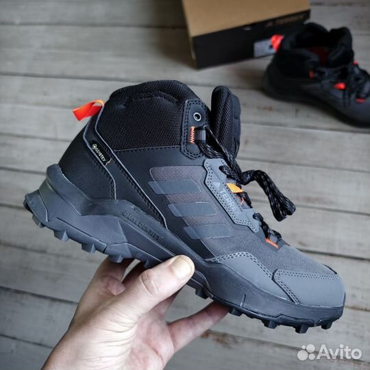 Кроссовки термо Adidas Terrex AX4 mid Gore-tex