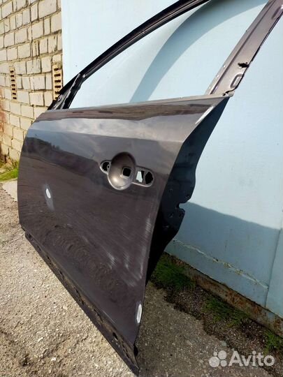 Дверь передняя левая renault fluence 801015934r