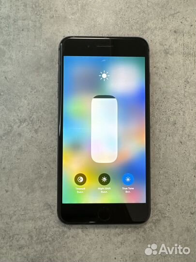 iPhone 8 Plus, 64 ГБ