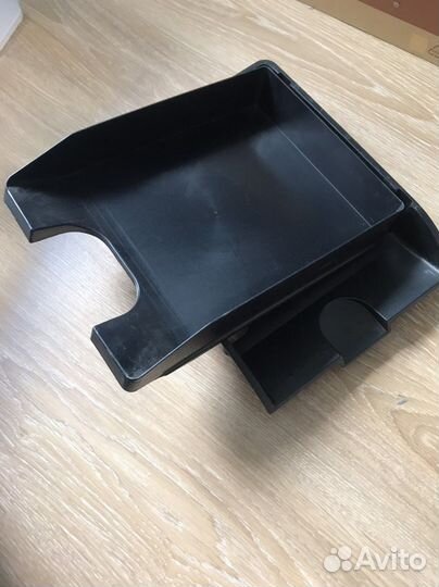 Лотки горизонтальные для бумаг