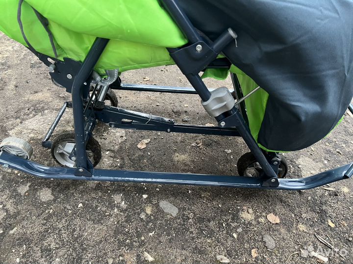 Детские санки на колесах