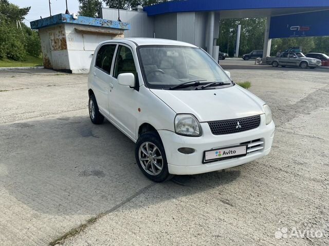 Mitsubishi Minica 2000