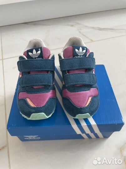 Кроссовки adidas, туфли next 22 размер